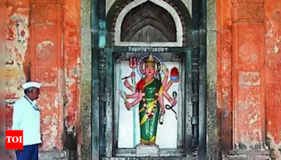 ASI denies permission for puja at Bharat Mata temple inside Daulatabad Fort in Maharashtra | Aurangabad News - Times of India