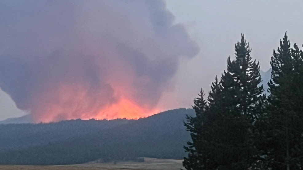 Bench Lake fire expands, crews fortify Redfish Lake structures against advancing flames