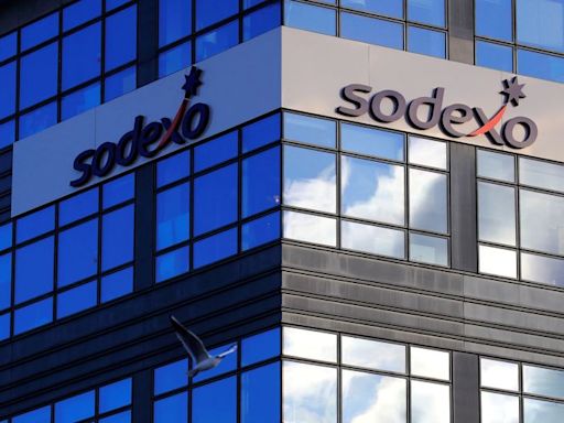 French catering group Sodexo lags Q3 sales expectations