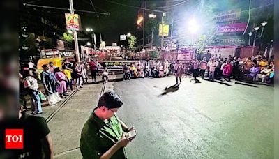 Kolkata's Mahalaya Rallies: High Spirits Amid Low Turnout for RG Kar Victim Justice | Kolkata News - Times of India