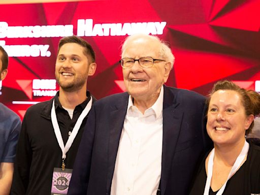 First Berkshire Hathaway annual meeting without Charlie Munger: What to expect from Warren Buffett