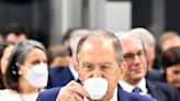 Lavrov escucha en persona las acusaciones de brutalidad cometidas por Rusia en Ucrania