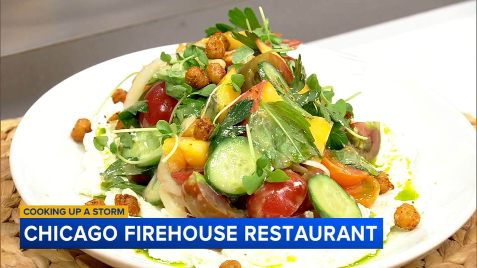 Chicago Firehouse Restaurant's chef shares peach, tomato salad recipe on Cooking Up A Storm