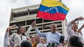 Las autoridades de Venezuela saben que Edmundo González “claramente” ganó la elección, dice representante de EE.UU.