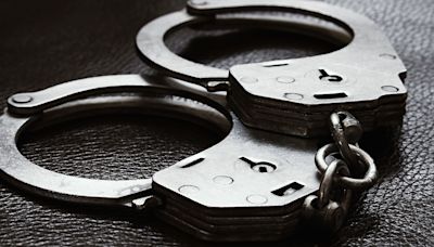 Arrestan a entrenador por conducta sexual inapropiada contra menores en Santa Ana