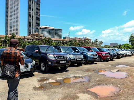 Govt cars abandoned as Sri Lanka's leftist leader takes charge