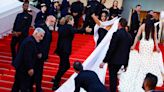 Cannes: equipe de seguranças se indispôs com Kelly Rowland e atriz que usava vestido de Jesus