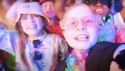 Irish Kids Perform Super Catchy Dance Track That Music Lovers Are Calling the Song of the Summer