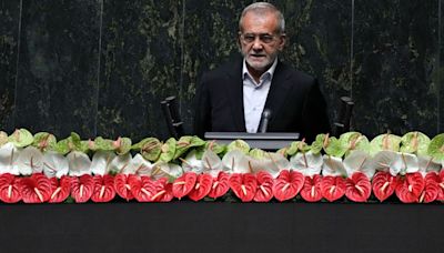 Masoud Pezeshkian sworn in as Iran’s ninth president amid chants of ‘Death to America, Israel’ | World News - The Indian Express