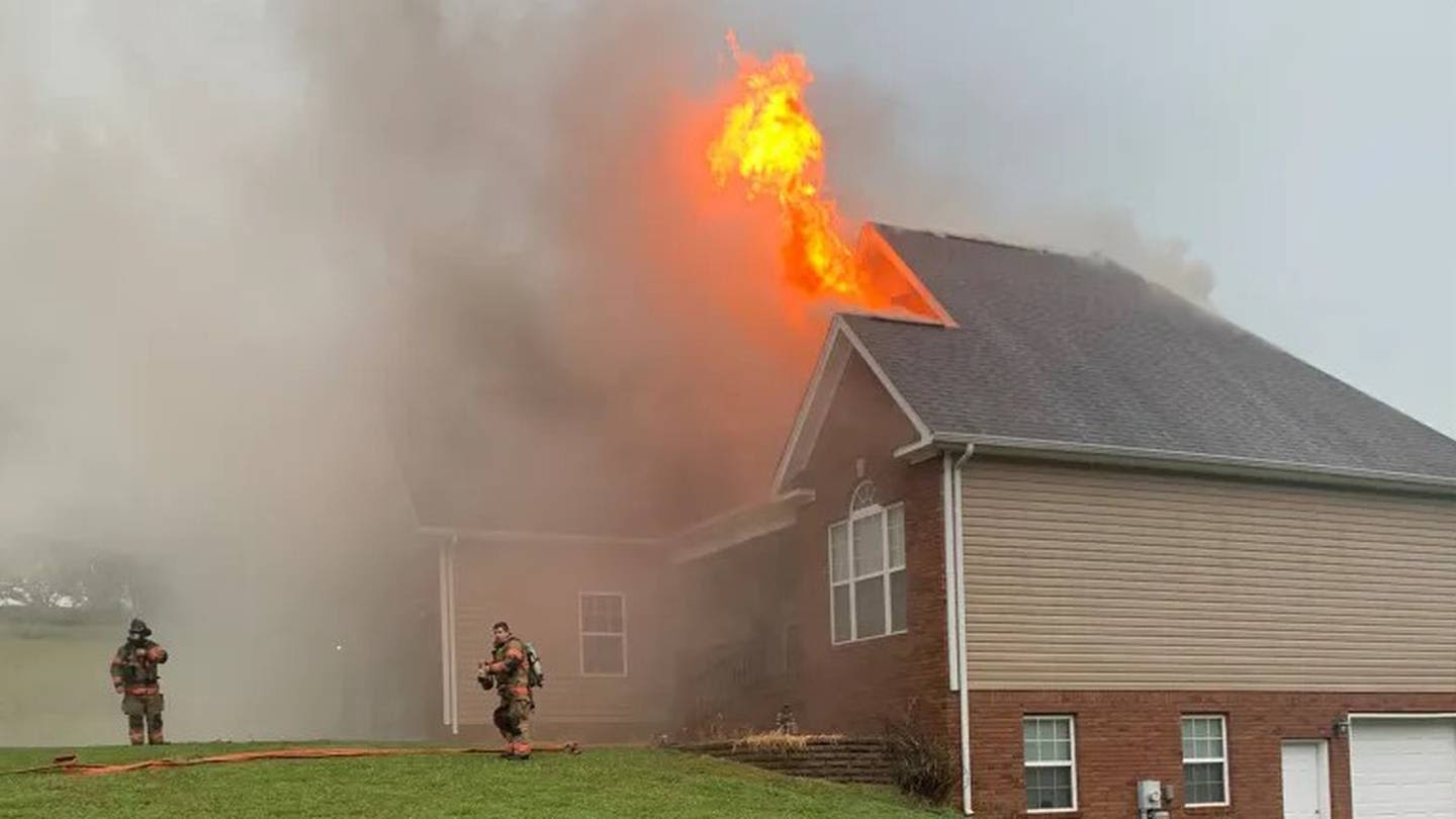 GA house catches on fire after being hit by lightning strike on roof