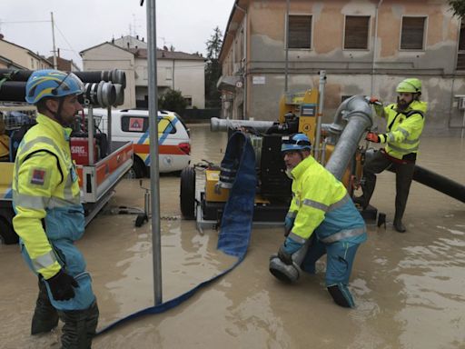 Italy floods: Grandmother and baby missing in Tuscany as Veneto region declares state of emergency