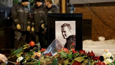 Agencias de espionaje de EE.UU.: Putin no ordenó directamente la muerte de Navalny en febrero - La Tercera