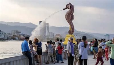 模仿新加坡魚尾獅？柬埔寨新地標引熱議 海馬雕像成打卡熱點