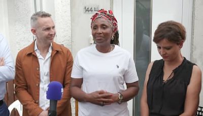 "Pas question que je reste les bras croisés": après les insultes racistes de ses voisins, Divine s'engage pour les législatives