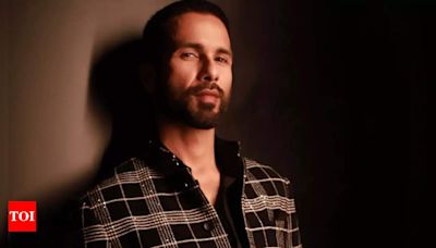 Shahid Kapoor net worth: How the actor earns from various sources | - Times of India