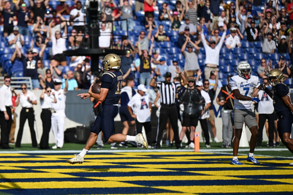 Navy football stuns Memphis, 56-44, behind QB Blake Horvath, late pick-six