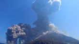 Italia activa el máximo el nivel de alerta tras la erupción del volcán Estrómboli