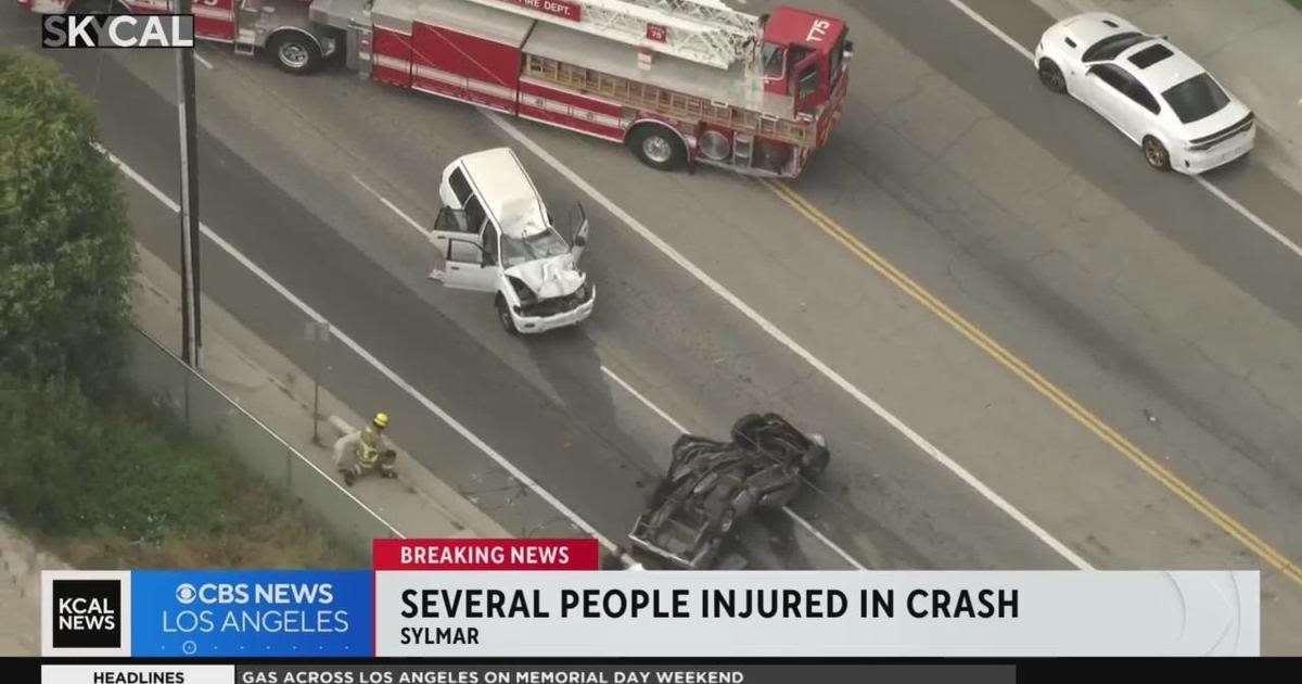 8 injured, including 4 children in Sylmar multi-car crash