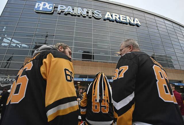 Penguins dismiss multiple business staffers