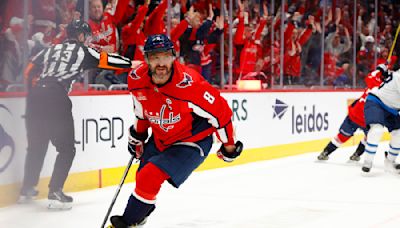 Could Ovechkin Break Gretzky's Record This Year? Capitals Captain Says He Would've Already Hit 895 If Not For Lockout & COVID-19