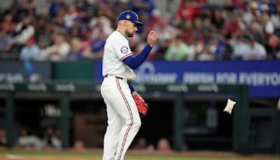 Rangers' Nathan Eovaldi leaves Thursday's game with right groin tightness