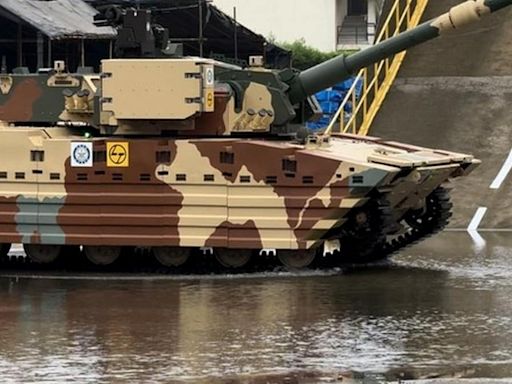 What is the 'Zorawar' light battle tank that India will deploy at China border?