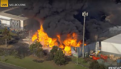 Explosion in Chemiefabrik: Giftige Rauchwolke über Melbourne