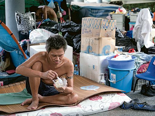 遮鏡頭屈藏毒 6警妨司法罪成 涉襲露宿者砸家當俱罪脫 兩警無罪