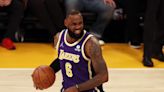 LeBron James critica a la NBA por no ser más dura con el dueño de los Suns