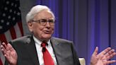 American Express' CEO ran his bold pandemic plan by Warren Buffett. The investor supported it - and urged him to take care of Amex's brand and customers