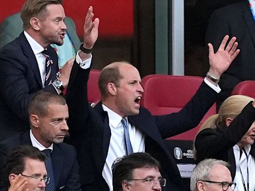 William urges England football team to 'show the world what you’re made of'