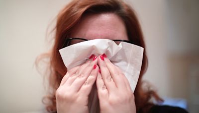 Over-the-counter nasal sprays may keep coughs, colds and flu at bay, trial shows