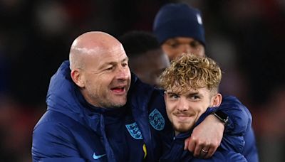 Elliott backs Carsley as England's next manager
