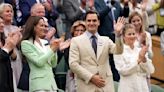Roger Federer recibe una larga ovación de pie en Wimbledon. Y de la princesa Catalina