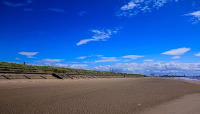 Crosby beach search called off for boy, 14, missing after swimming with friends in River Mersey