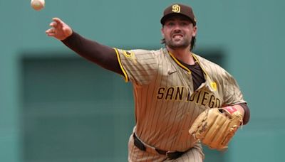 Padres pitcher Matt Waldron opens game with knuckleball to honor Tim Wakefield