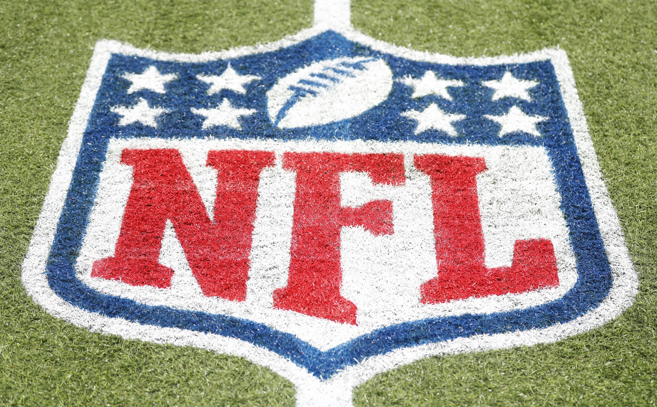 Judge overturns $4.7 billion verdict in NFL Sunday Ticket case