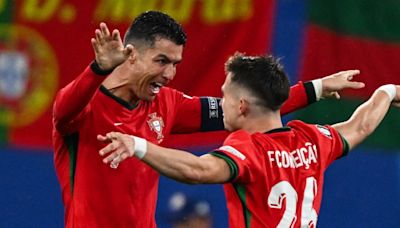 EM-Achtelfinale live - So sehen Fans das Spiel Portugal gegen Slowenien im TV und Stream