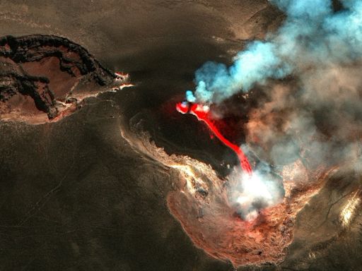 Aeropuerto en isla italiana de Sicilia cierra por erupción del Etna