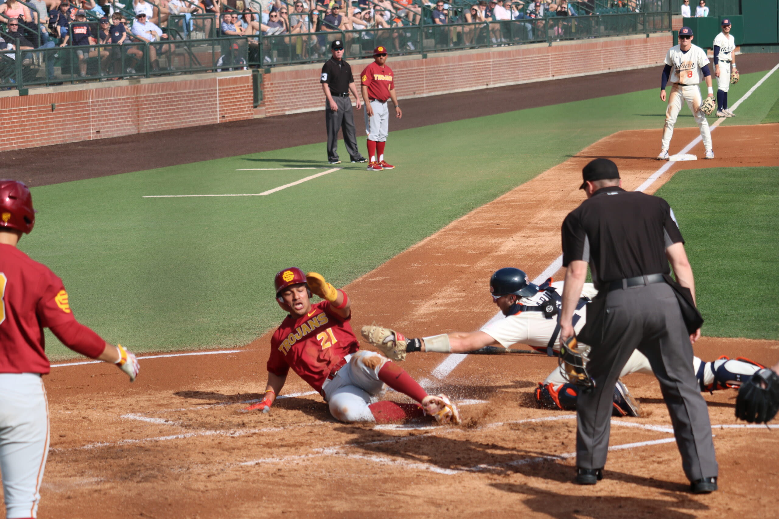 USC one win away from last Pac-12 baseball title, trip to NCAA Regionals