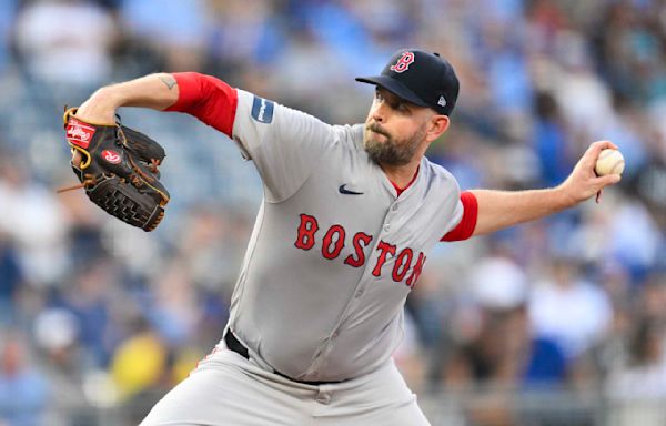 James Paxton's strong start, Boston's 18 hits lifts Red Sox over Royals 9-5