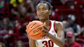 Arkansas' Dauda transferring to South Carolina