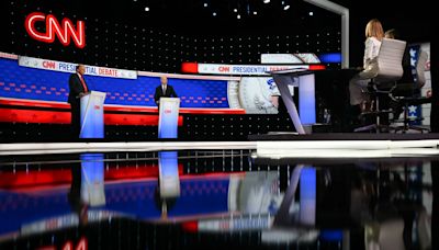 Video does not show CNN debate moderator helping Biden