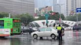 梅雨季節來臨 雨中民眾慎防行車「打水漂」 | 蕃新聞