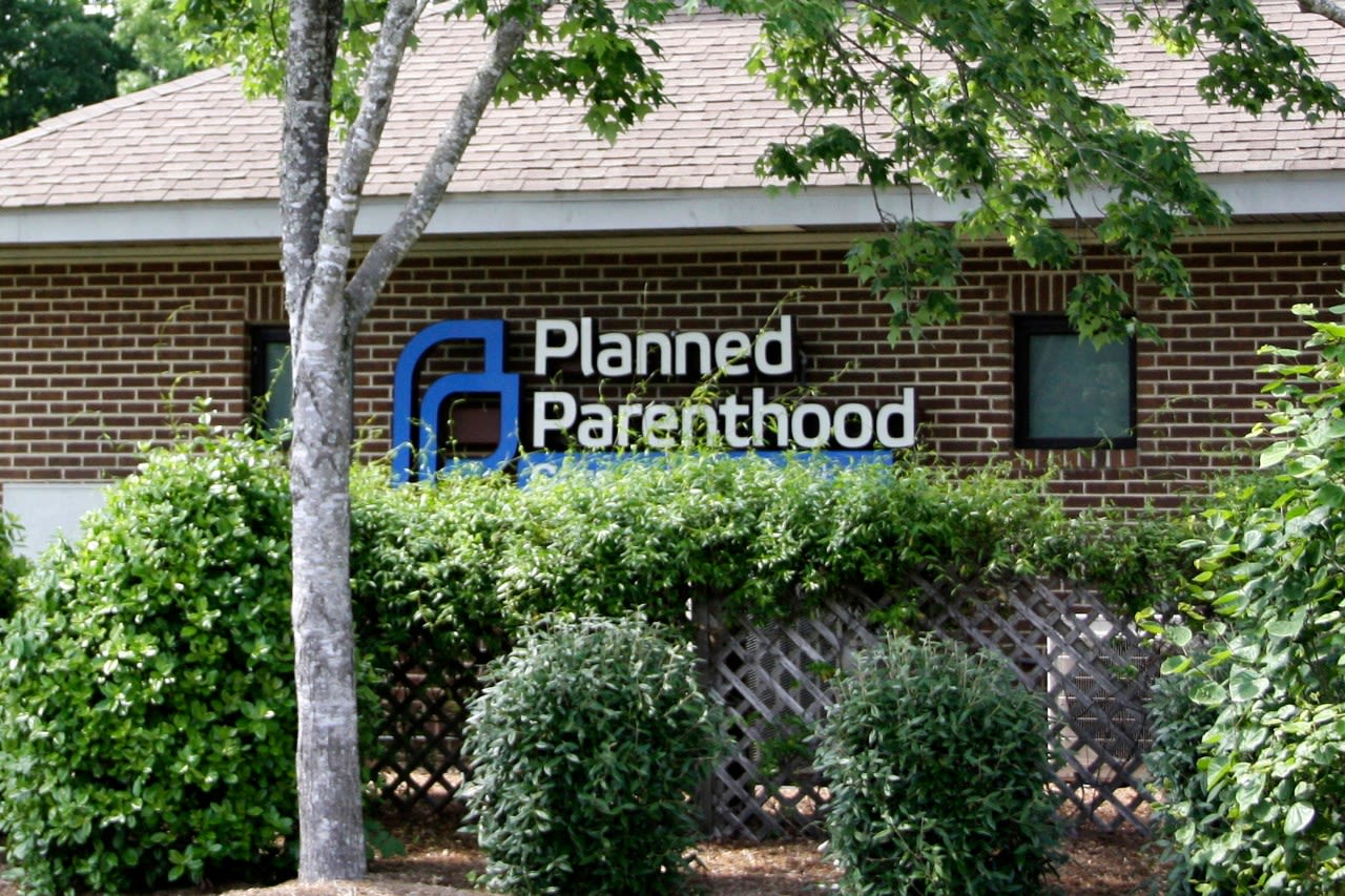 Richmond City Council approves third Planned Parenthood facility, sells land for $10