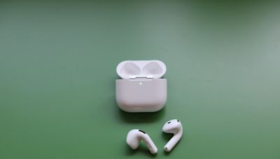 Apple AirPods 4 with Active Noise Cancellation review