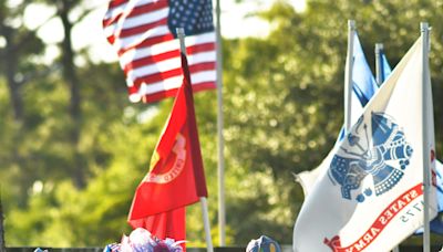 'You're not alone': Veterans bring memories to Vietnam Traveling Memorial Wall