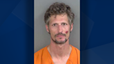 Felon runs into oncoming traffic fleeing from Collier County deputies