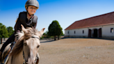 Dad Reminds Animal-Loving Daughter ‘Don’t Run Like a Horse’ During Hilarious School Race