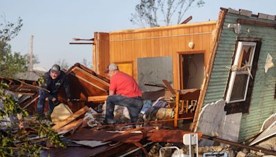 After deadly Oklahoma tornado, storms bring twisters to the Midwest